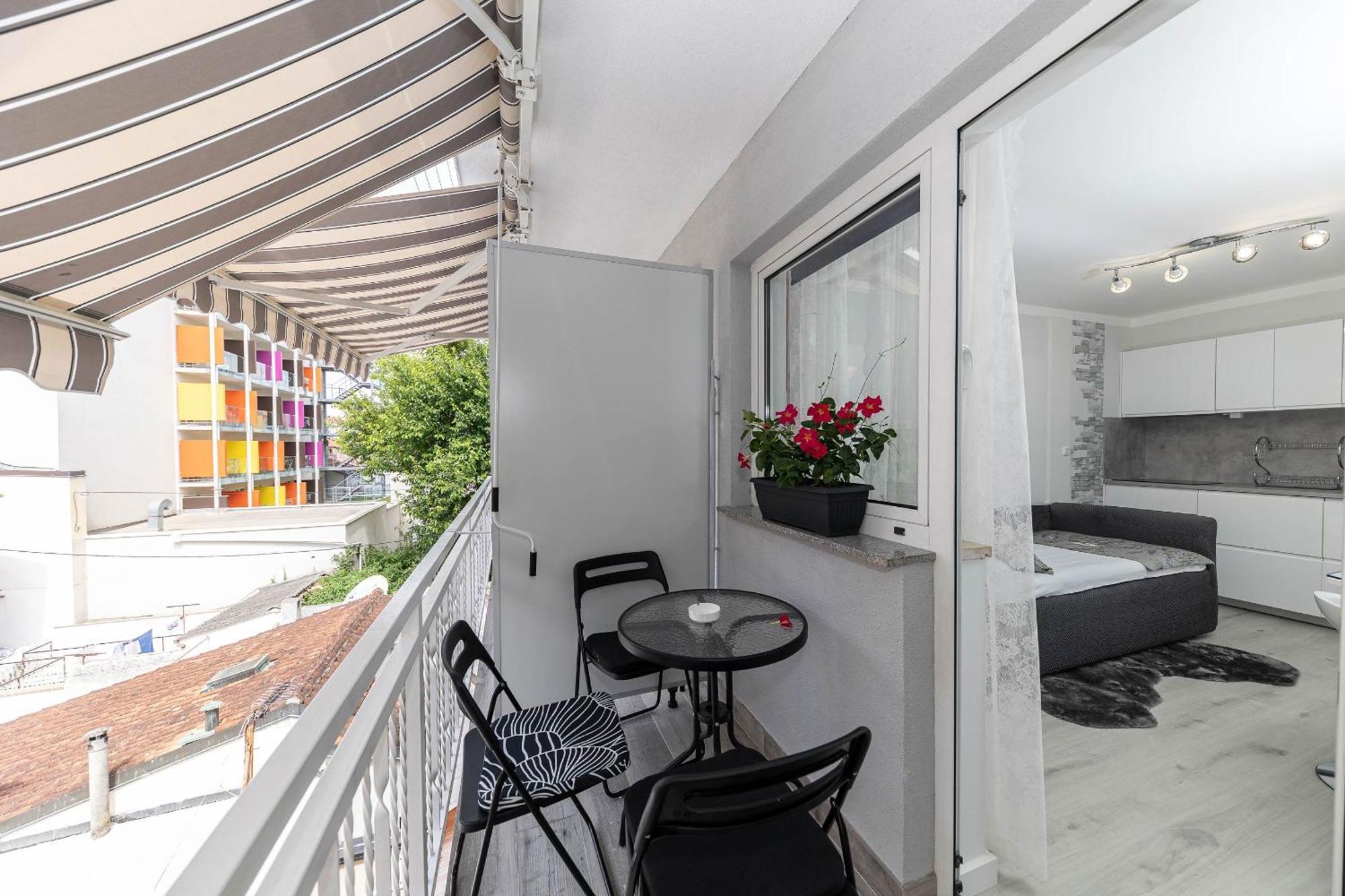 Apartment Erik تْسْغيكفانِتْسا المظهر الخارجي الصورة